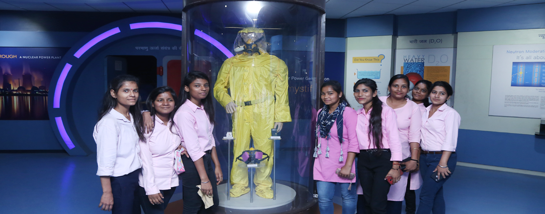 Student visit Protective Gear